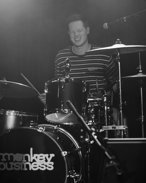 monkey_business_artic_monkeys_tribute_mc_patriot (14)